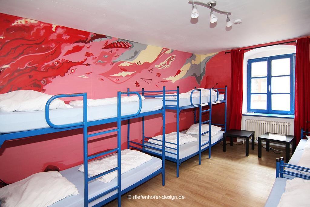 Brook Lane Hostel Регенсбург Екстер'єр фото
