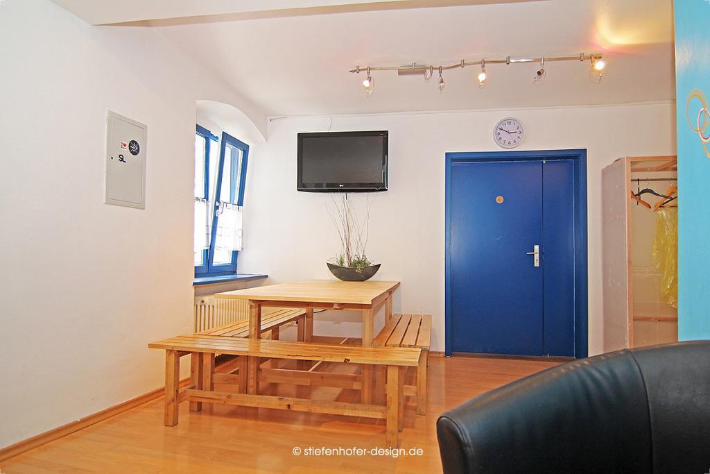 Brook Lane Hostel Регенсбург Екстер'єр фото